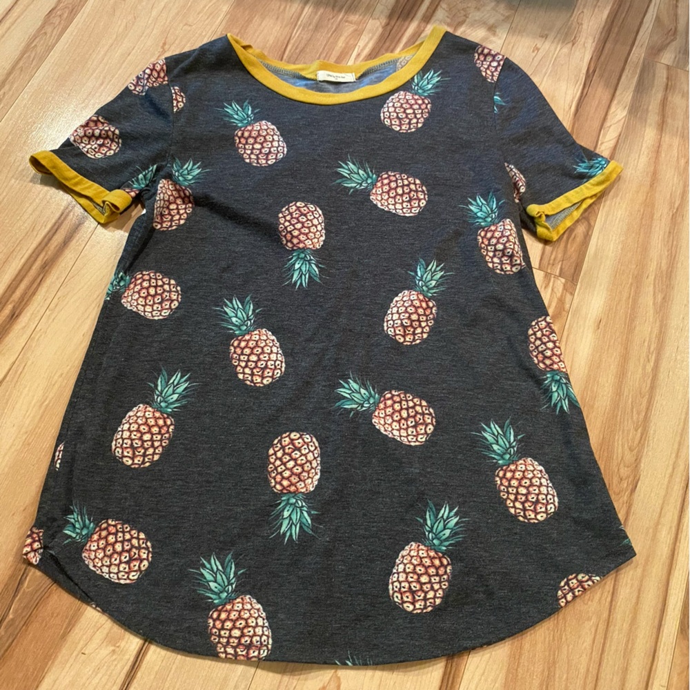 12PM by Mon Ami Pineapple Print Short Sleeve Tee - Yellow Trim—M